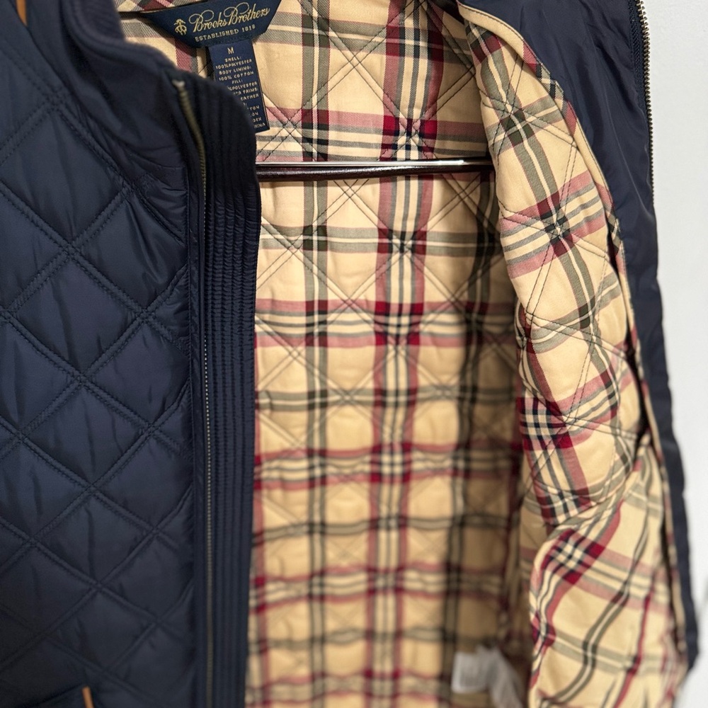 Brooks Brothers Navy Quilted Vest with Tan Plaid Lining - Picture 6 of 8